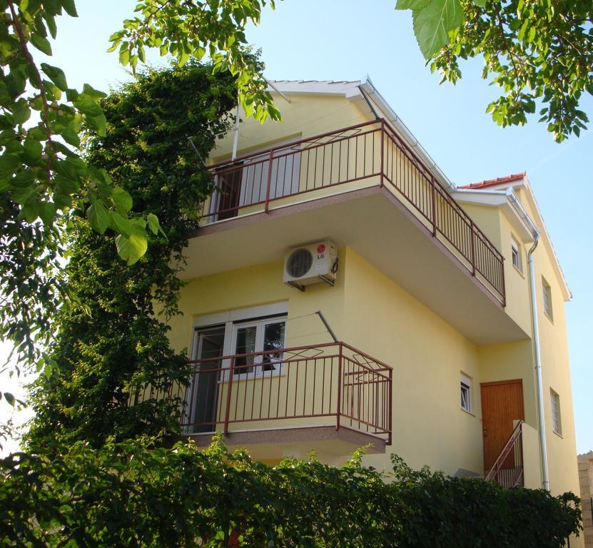 Apartments Borozan Vinisce Exterior foto